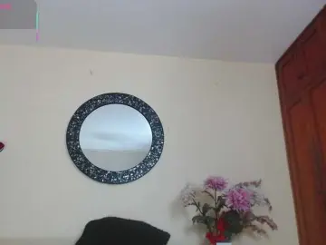 NicoleSantana  live sex cam