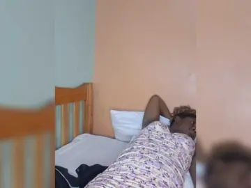 Pinkusheen  live sex cam