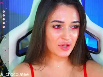 Adel-chocolatee  live sex cam