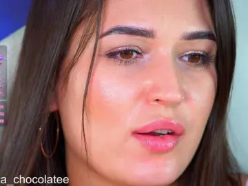 Adel-chocolatee  live sex cam