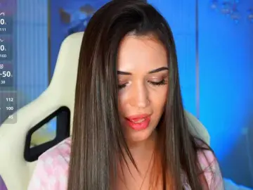 Adel-chocolatee  live sex cam