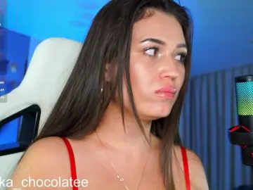 Adel-chocolatee  live sex cam