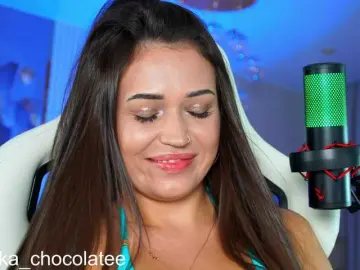 Adel-chocolatee  live sex cam