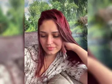 Adel-chocolatee  live sex cam