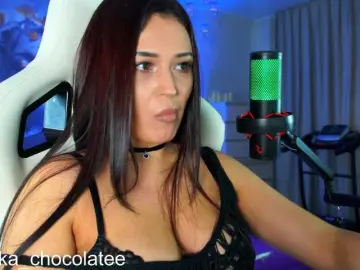 Adel-chocolatee  live sex cam