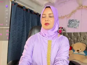 BadraSaadi  live sex cam