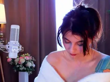 HoneyCherry  live sex cam