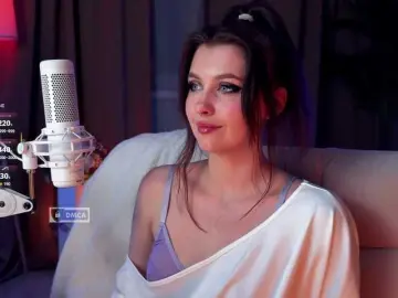 HoneyCherry  live sex cam