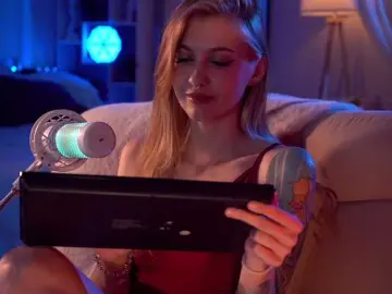 HoneyCherry  live sex cam