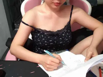 Julia98  live sex cam