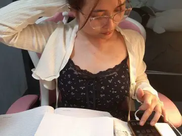 Julia98  live sex cam