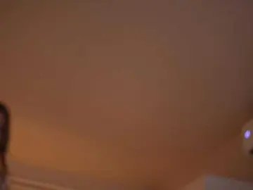 KyssaraPlay  live sex cam
