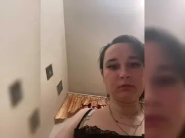 SaliiOnli  live sex cam