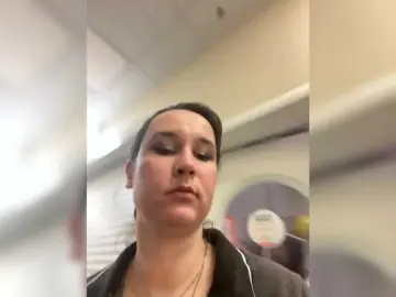 SaliiOnli  live sex cam