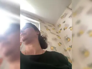 SaliiOnli  live sex cam