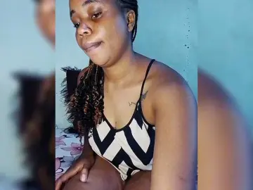 Charlyne  live sex cam