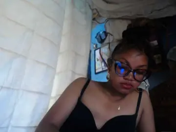 Pretty-ass  live sex cam