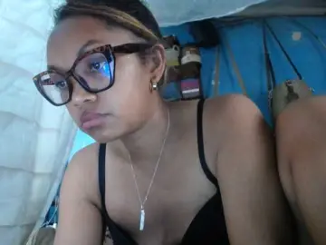 Pretty-ass  live sex cam