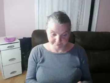 Chealsiek  live sex cam