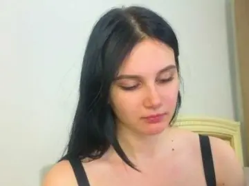 EnricaElis  live sex cam