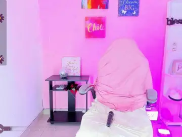 Jisoosquirt  live sex cam