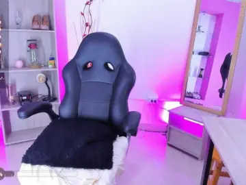 Jisoosquirt  live sex cam