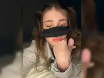 Lovely-eyes  live sex cam