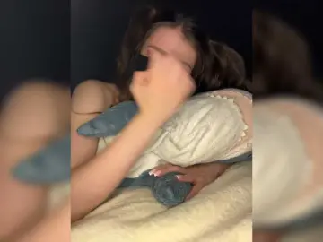 Lovely-eyes  live sex cam