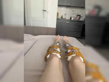 Renaw  live sex cam