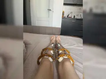 Renaw  live sex cam