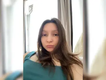 Renaw  live sex cam