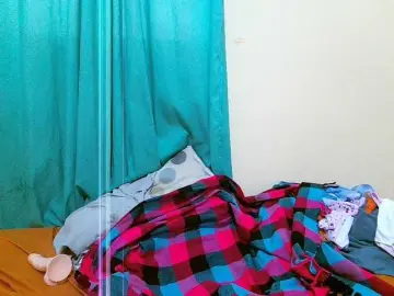 Shes-sexy  live sex cam