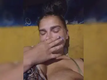 Suzka007  live sex cam