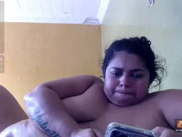 Mia-naughty  live sex cam