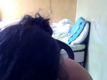 Mia-naughty  live sex cam