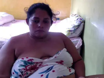Mia-naughty  live sex cam