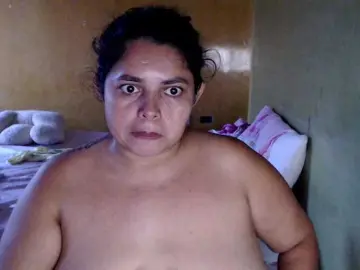 Mia-naughty  live sex cam