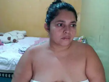 Mia-naughty  live sex cam