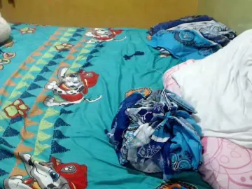 Mia-naughty  live sex cam