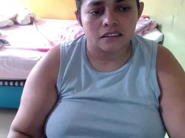 Mia-naughty  live sex cam