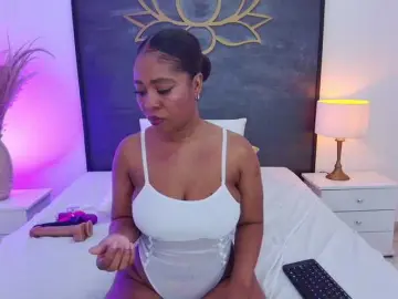 AlisonTravis  live sex cam