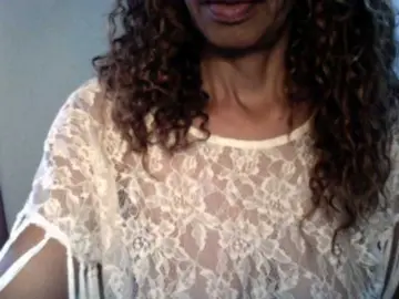 Famelapine  live sex cam