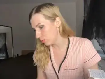MissKetam1ine  live sex cam