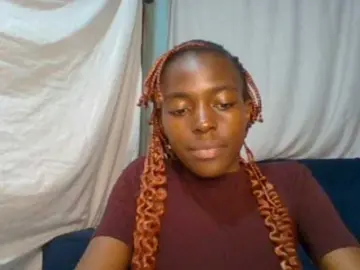 Petitelovanna  live sex cam