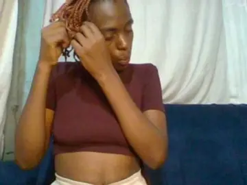 Petitelovanna  live sex cam