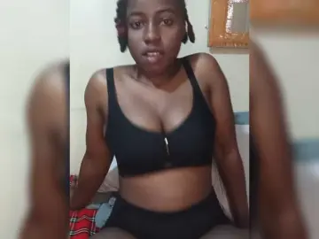 PrettyNoela  live sex cam