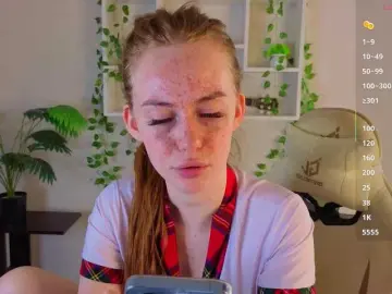 Roxy-Sunny  live sex cam