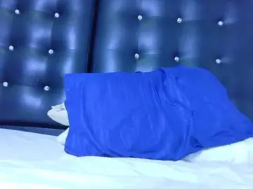 Tiny-veronica  live sex cam