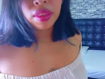 Tiny-veronica  live sex cam