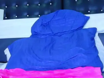 Tiny-veronica  live sex cam